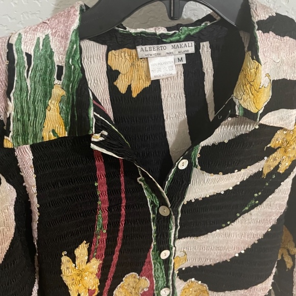 Top - Picture 4 of 4